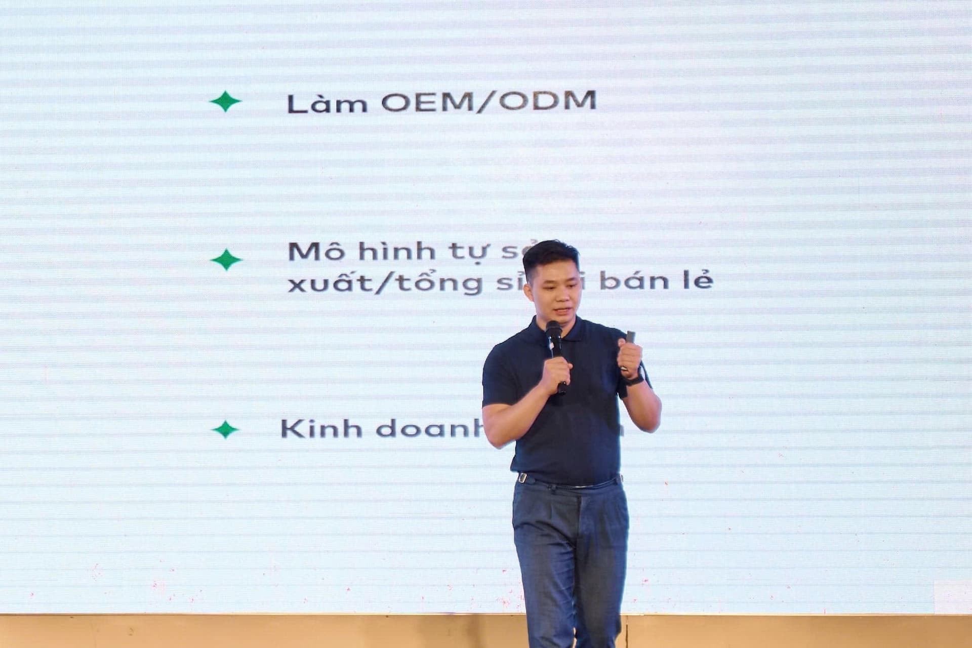https://saas-api.mona.academy/media/mona_image/MTc0NDEwNDkzNUZtMkJl.jpeg
